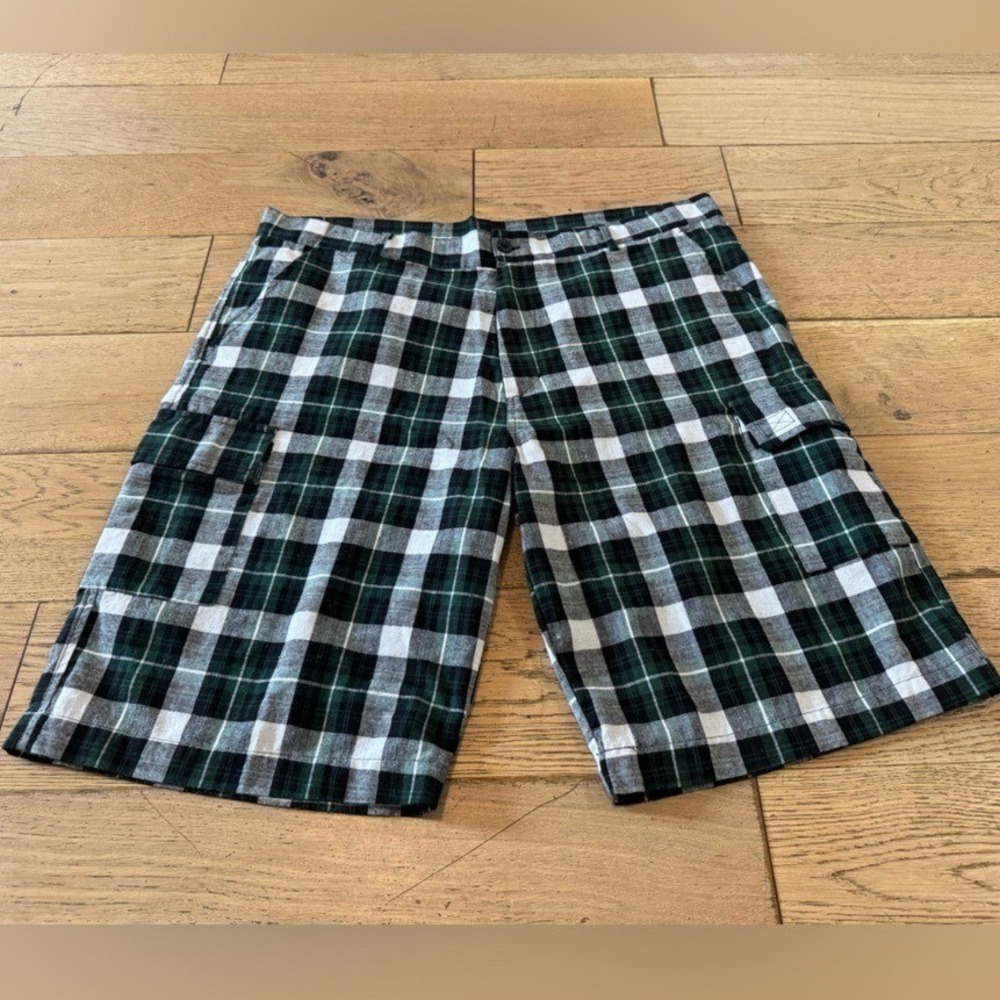 Oscar Sport Men's Plaid Shorts - Black and Green Sz 40 (572)‎